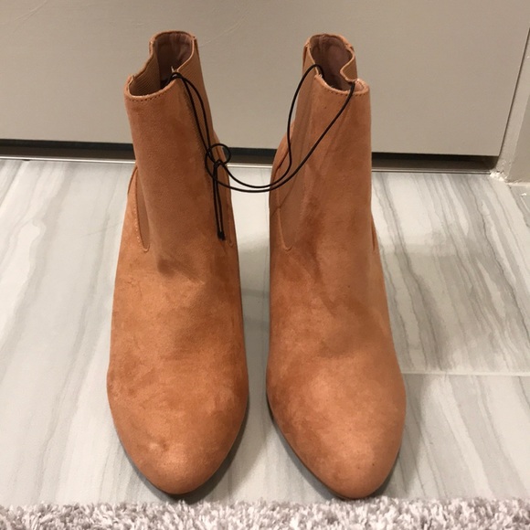 Suede boots - Picture 3 of 4